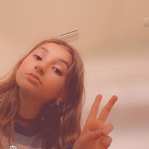 Meet your Posher, Ava